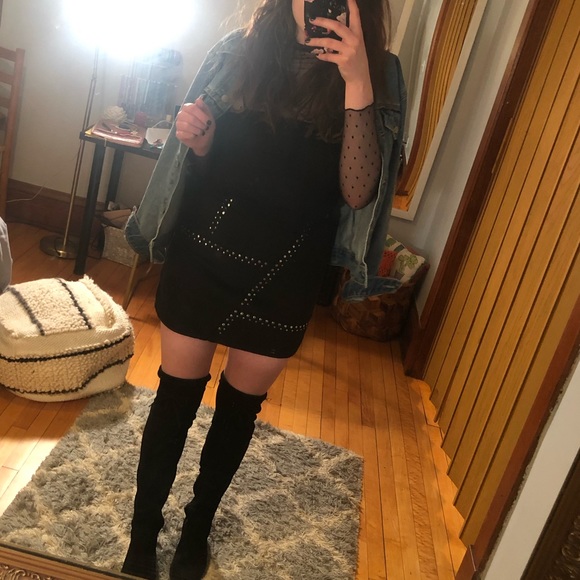 Express Black Studded Suede Mini Skirt - Picture 4 of 4